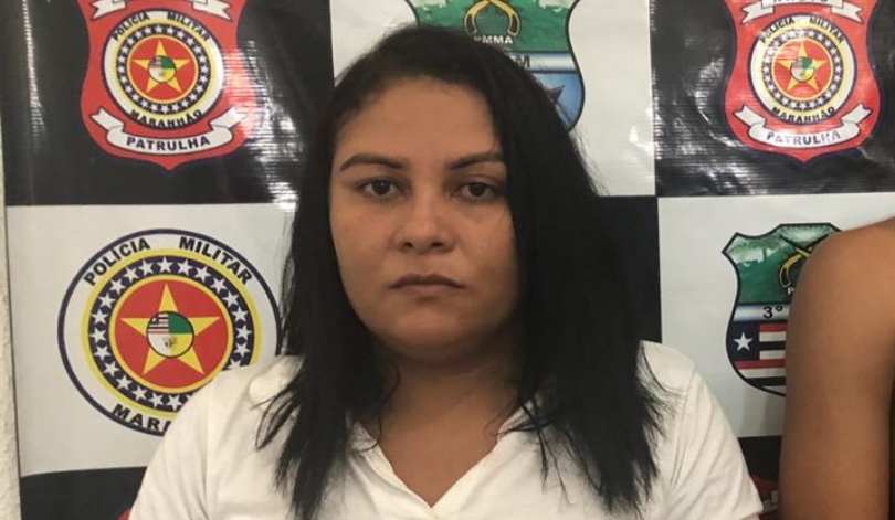 Mãe e filho são presos por tráfico de drogas dentro de casa
