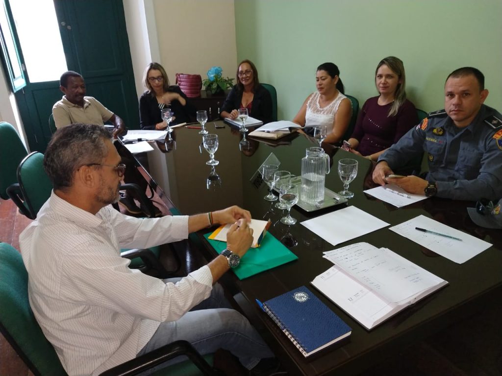 Reunião debate soluções para pessoas em condições de rua do Centro Histórico