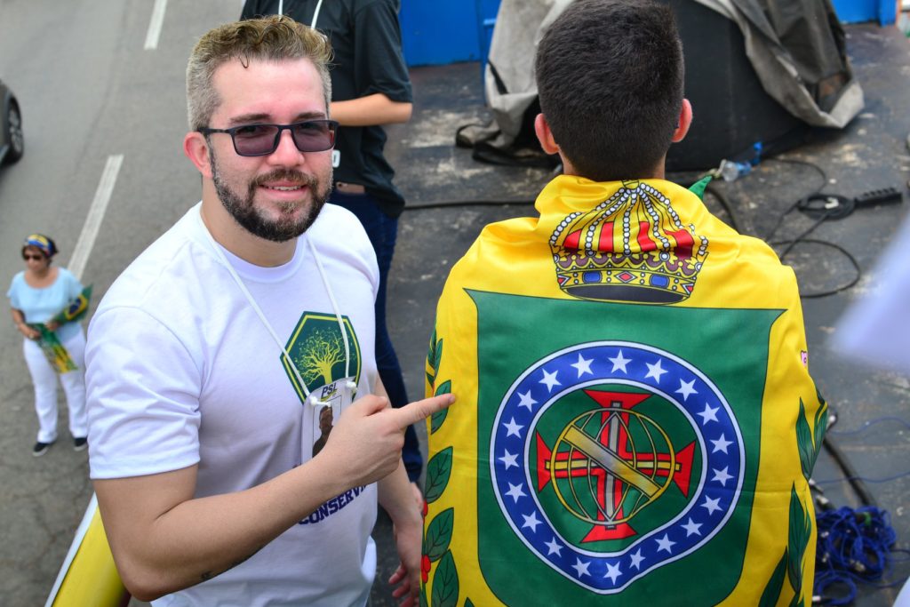Bolsonaristas não superam ato contra cortes na Educação