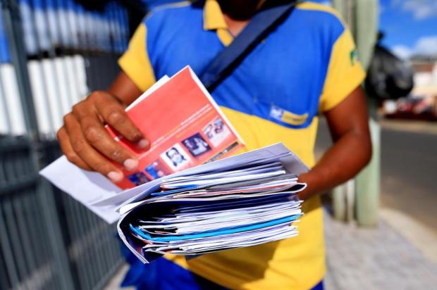 Correios suspende paralisação e retoma atividades