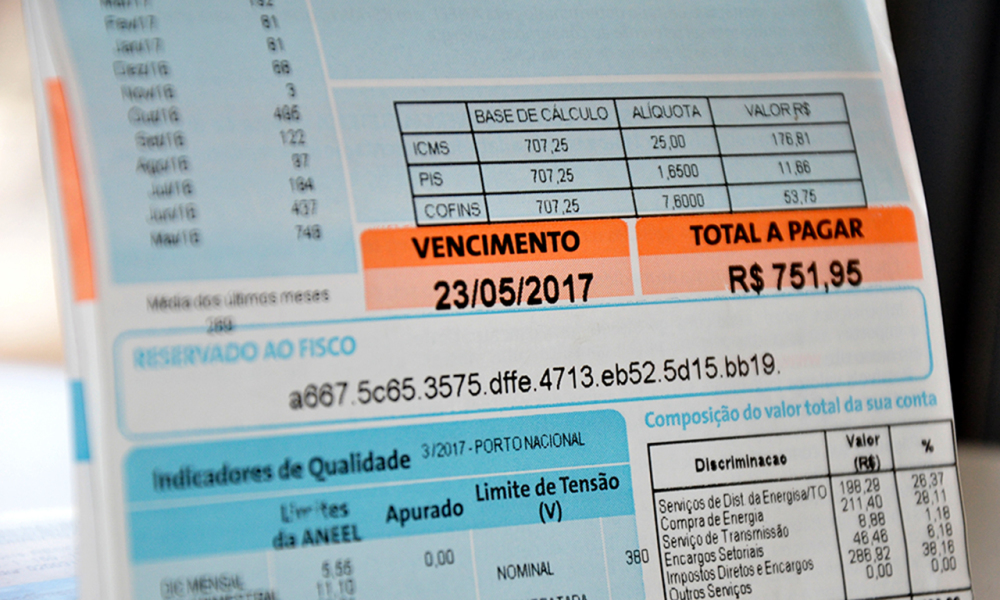 População pode renegociar dívidas em contas de energia