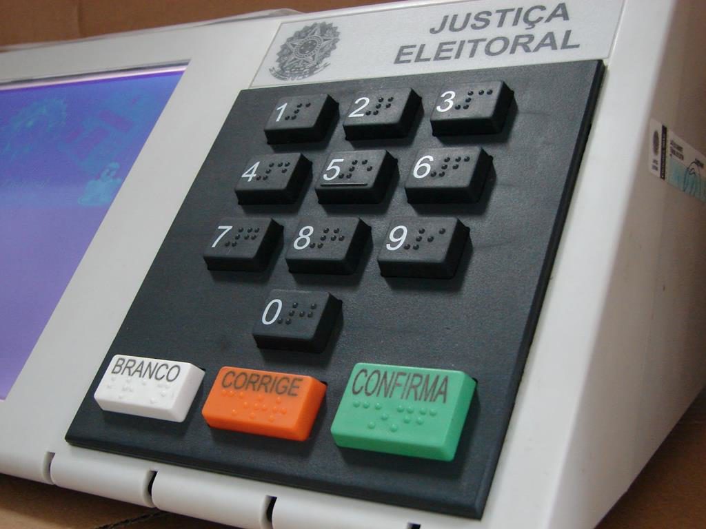 TSE abre semana nacional para mostrar funcionamento da urna eletrônica