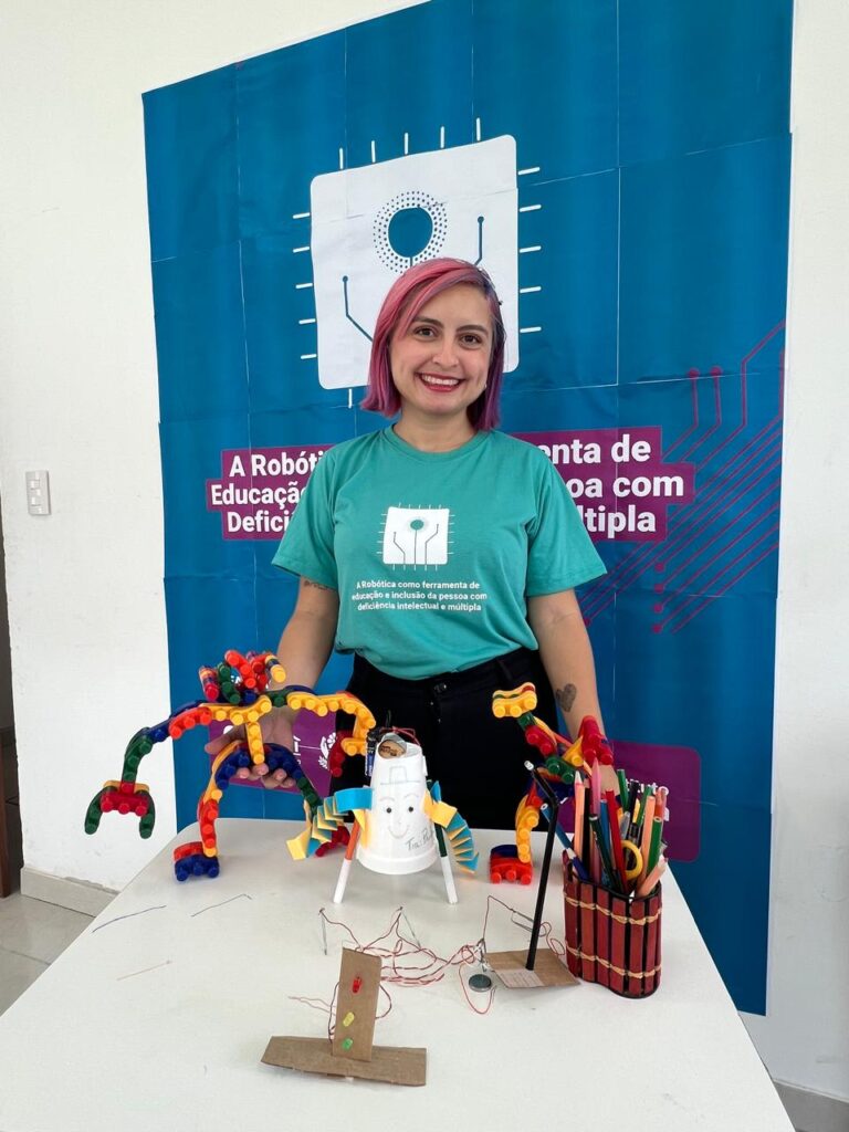 Exemplos da força feminina em setores como liderança e tecnologia