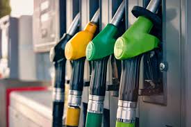 Preço do diesel vai cair R$ 0,17 a partir de 1º de abril, afirma Petrobras