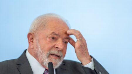 Lula defende investigação ampla em esquema do INSS que atinge família