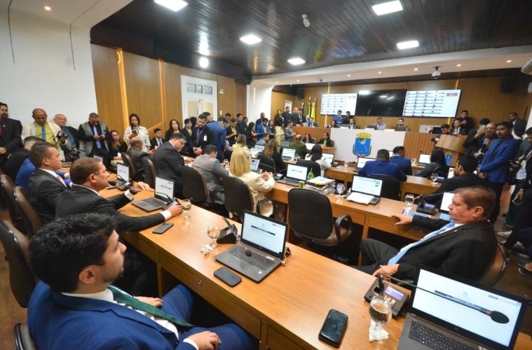 Câmara aprova em segundo turno mudança no calendário eleitoral interno