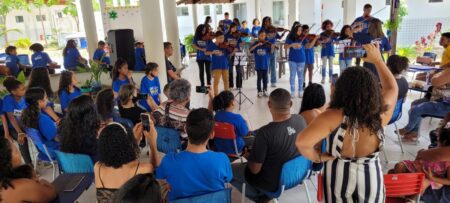Educação musical gratuita atrai crianças e jovens em São Luís
