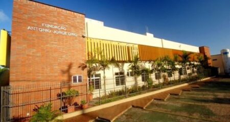 Vereadores de São Luís cobram no MP atraso em emendas para hospital de câncer infantil