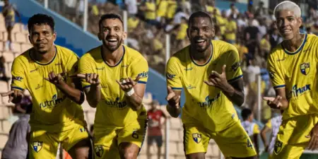 IAPE vence e vai à final; torcida do moto invade e agride jogadores