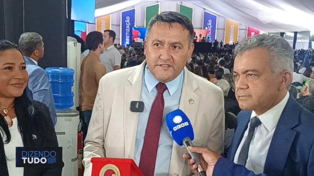 Deputado Cleber Verde destaca atuação parlamentar em favor da educação durante cerimônia do selo nacional em Brasília