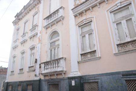 Justiça condena São Luís a restaurar casarão histórico abandonado no Centro