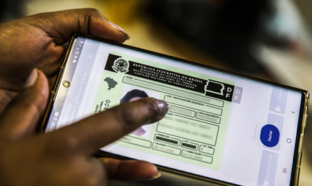 Lula sanciona lei que libera renovação automática e gratuita da CNH para bons condutores