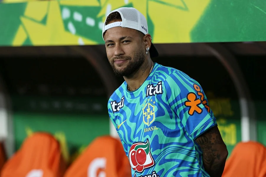 Exame aponta boa evolução de Neymar, mas recuperação ainda tem prazo de três semanas