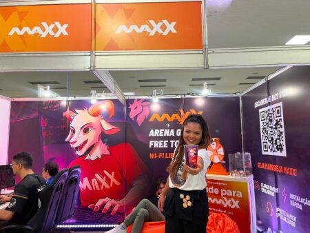 Maxx leva arena gamer interativa ao Mage XP e testa performance de internet com público