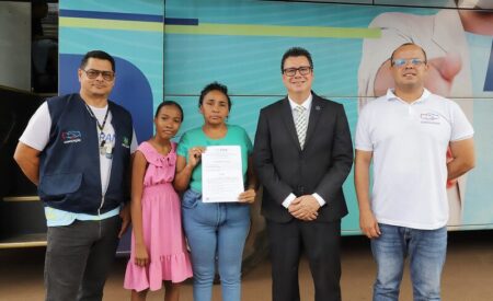 Após exame de DNA, menina enfim tem nome do pai na certidão