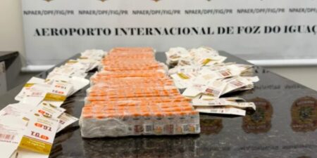 PF apreende 600 ampolas de medicamentos proibidos em Foz do Iguaçu com destino ao Maranhão