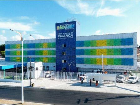 Trabalhadores da limpeza de hospitais em São Luís anunciam greve por tempo indeterminado