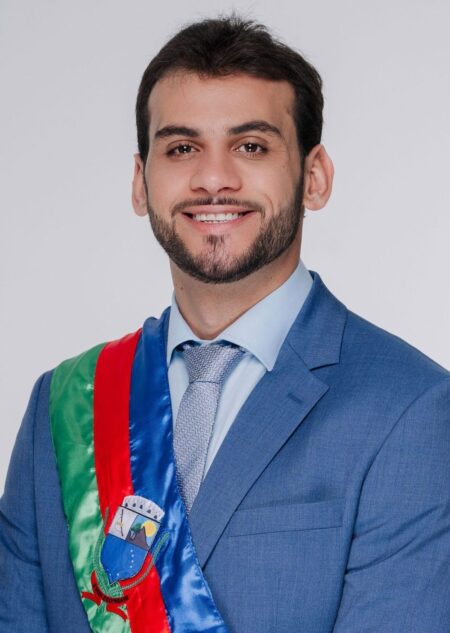 TRE-MA suspende julgamento de recurso do prefeito de Caxias condenado por compra de votos