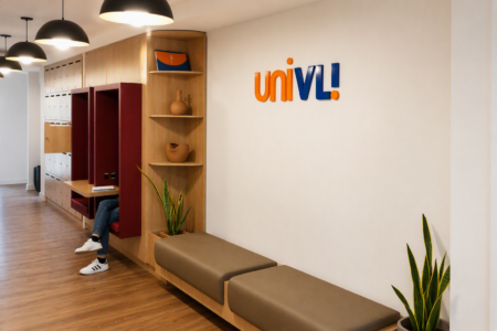 Crescente demanda por profissionais leva VLI a investir em formação no setor logístico