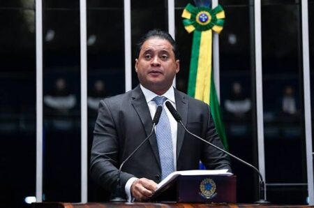 PF mira familiares de senador em nova fase da operação que apura desvio bilionário no INSS