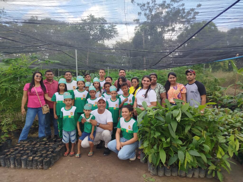 Livro da Amazônia valoriza saberes tradicionais e iniciativas de conservação na região