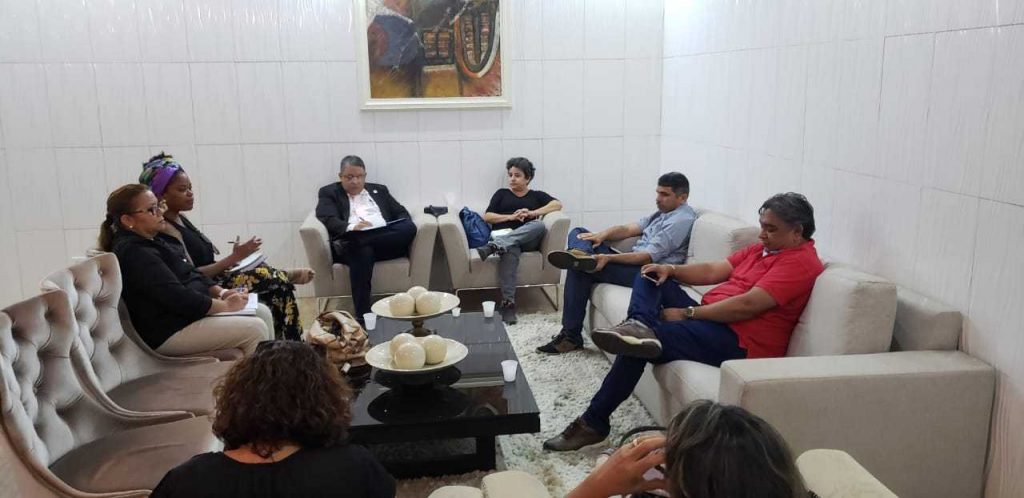 Vereador discute Plano Municipal do Livro com bibliotecários