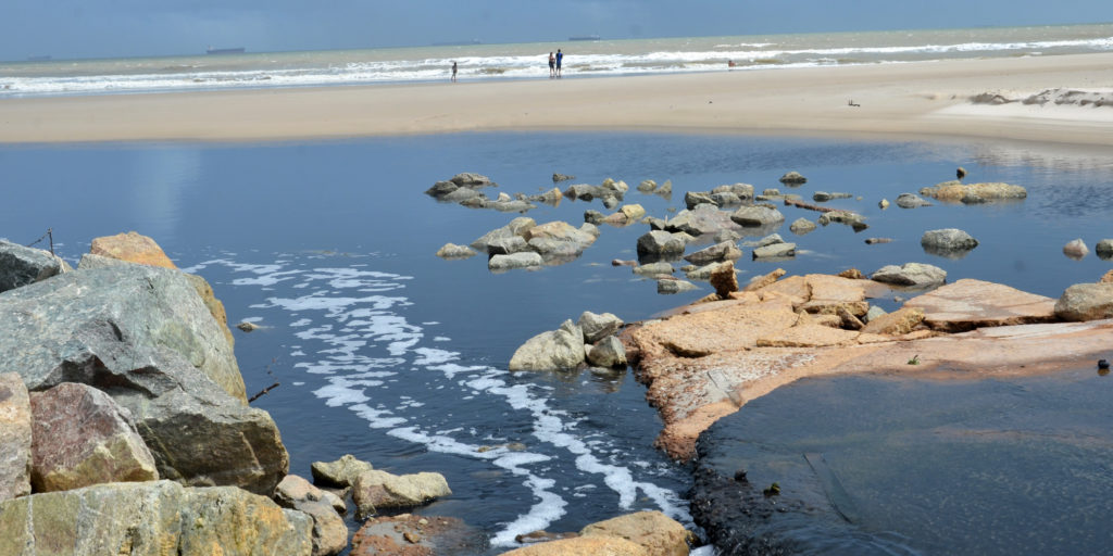 Laudo da SEMA aponta locais próprios para banho em praias de São Luís