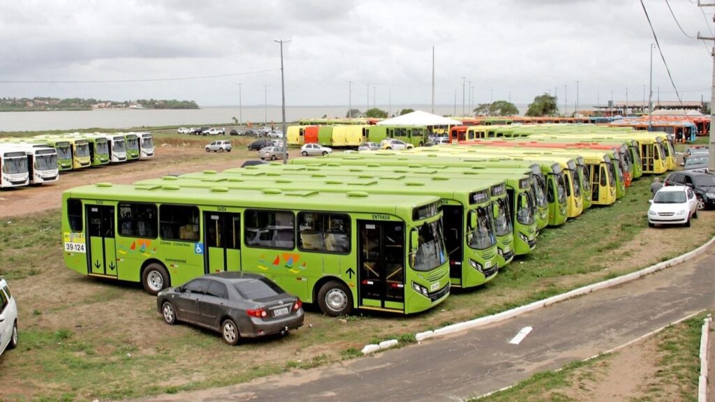 Justiça obriga manutenção de 80% dos ônibus em greve em São Luís