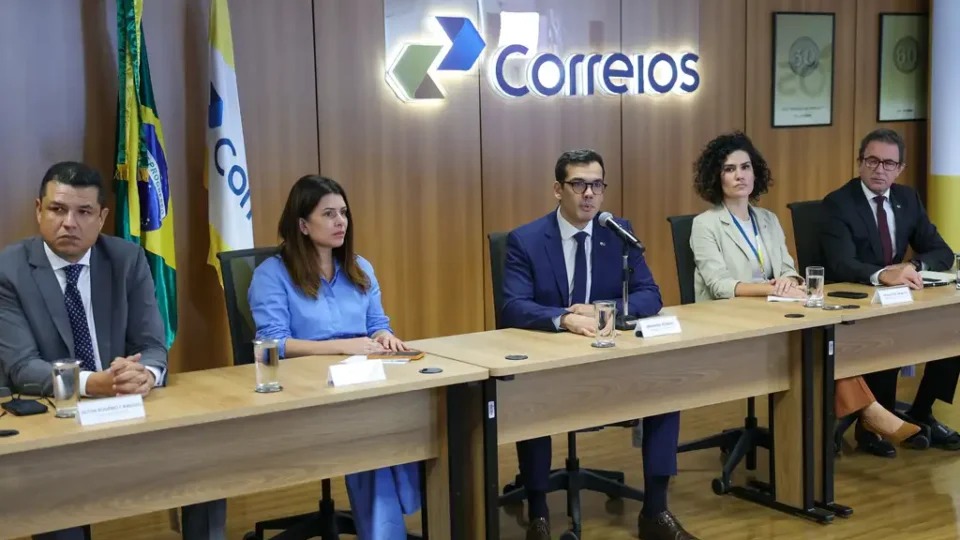 Correios planeja fechar agências e cortar 15 mil empregos em plano de R$ 20 bilhões