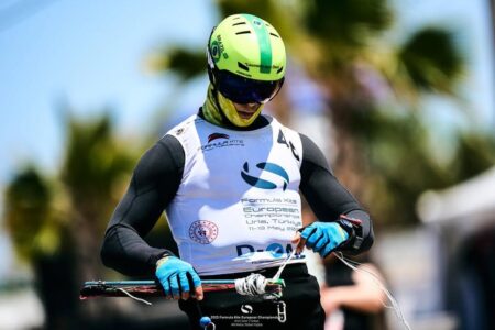 Bruno Lobo inicia temporada com disputa do evento-teste do Mundial de Vela em Fortaleza