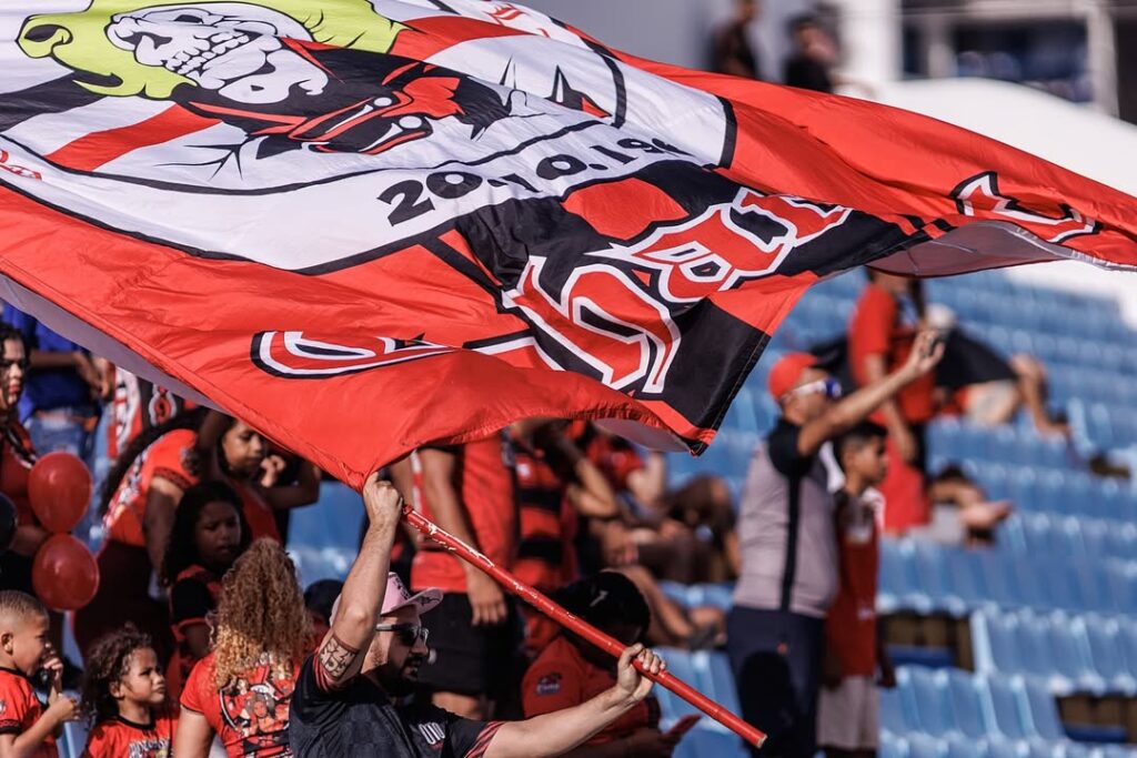Vice-liderança do Maranhense fica com o Moto Club após vitória no Nhozinho Santos