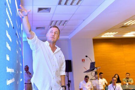 Consumidor de São Luís mescla tradição e digital em hábitos de consumo, revela nova pesquisa