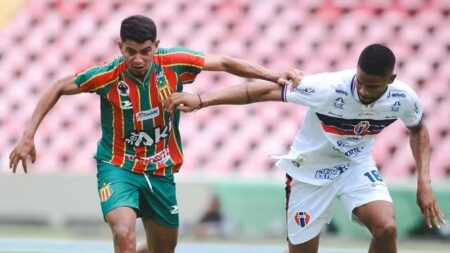 Sampaio vence clássico de virada por 4 a 2 e alcança terceiro lugar