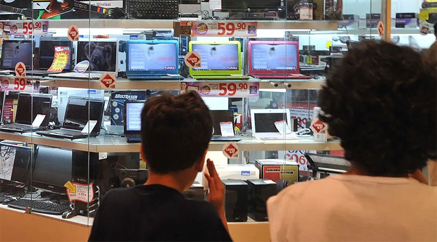 Varejo fecha 2025 com dois meses seguidos de alta, impulsionado pela Black Friday