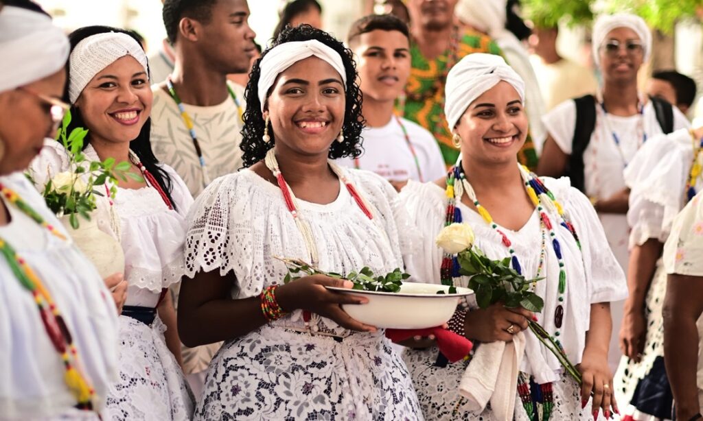 Cortejo Banho de Axé leva cultura e fé de matriz africana ao centro de São Luís