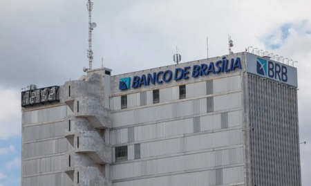 Ex-presidente do BRB aguarda novo depoimento à PF após acareação no STF