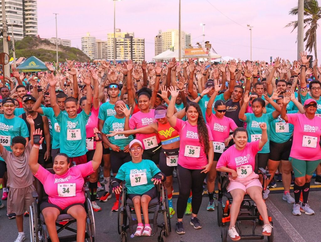 Esporte e conscientização marcam 15ª edição da Corrida Rosa Shok Por Elas na Avenida Litorânea