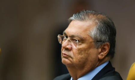 Decisão de Flávio Dino sobre CPMI do INSS atinge também quebra de sigilo de Lulinha