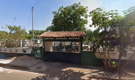Restos mortais são levados de túmulo em cemitério da Grande São Luís