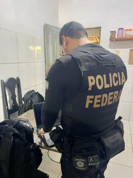 PF prende suspeito de produzir material de abuso sexual infantojuvenil em Santa Luzia do Paruá