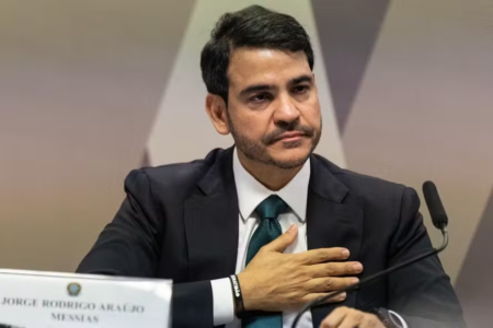 Senado rejeita indicação de Jorge Messias para o STF