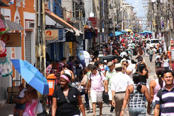 Comércio de São Luís terá horário especial no feriado de Tiradentes