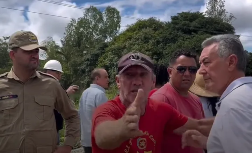 Prefeito de Viana e dono de açude trocam acusações após rompimento da MA-014