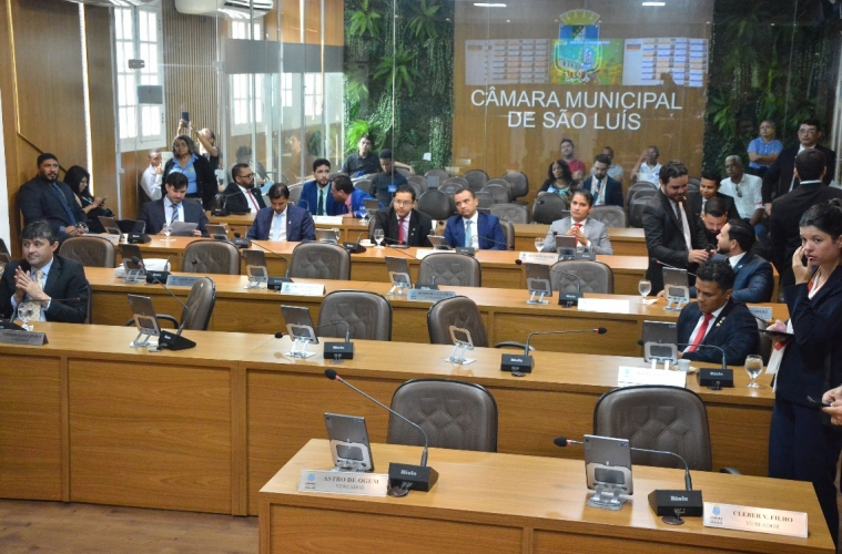 Câmara de São Luís aprova programas de saúde auditiva e conscientização sobre parto prematuro