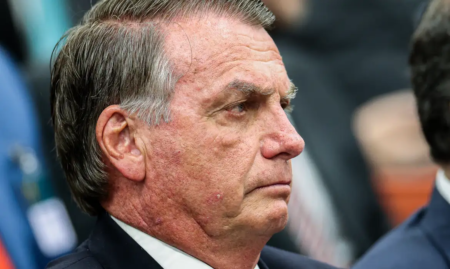Depoimento de Bolsonaro à Polícia Civil do DF ocorre nesta terça-feira em condomínio onde cumpre prisão