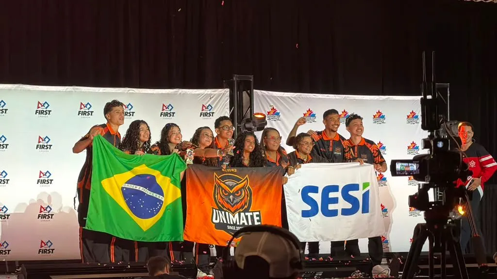 Equipe maranhense conquista prêmios inéditos em competição internacional de robótica no Canadá
