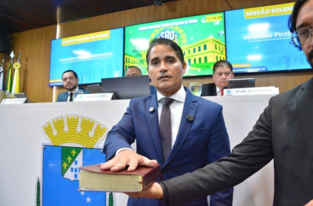 Pintinho da Itamaraty toma posse na Câmara de São Luís após licença de titular