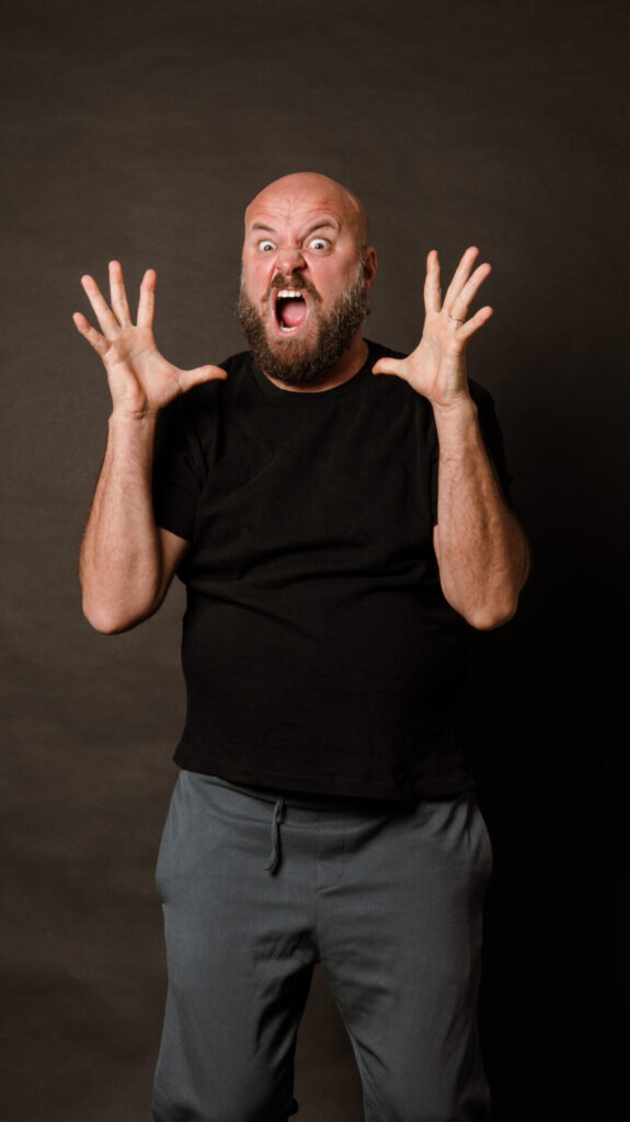 Quinta com humor – Teatro Sesc apresenta espetáculo com Paulinho Serra nesta quinta-feira (20)