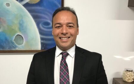 PF cumpre mandados contra prefeito de Paço do Lumiar em nova fase da Operação Sem Desconto