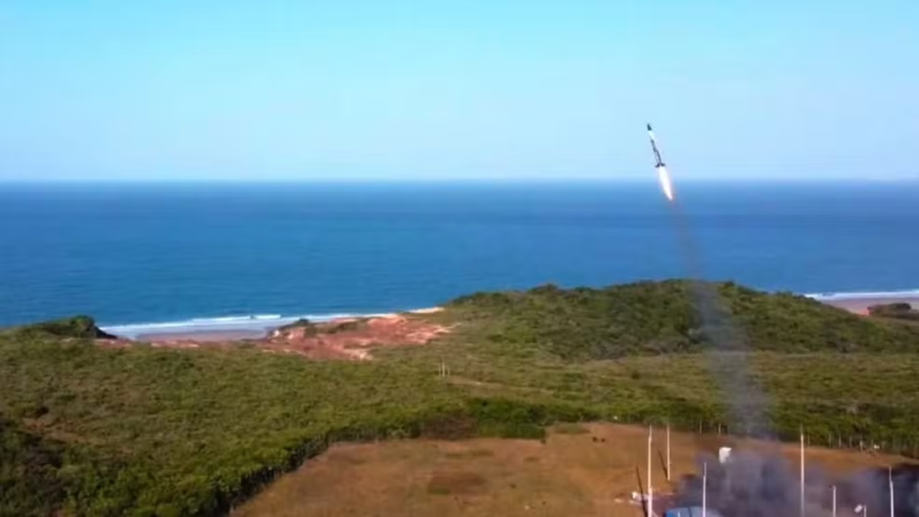 Lançamento de foguete sul-coreano em Alcântara é interrompido após desvio de trajetória